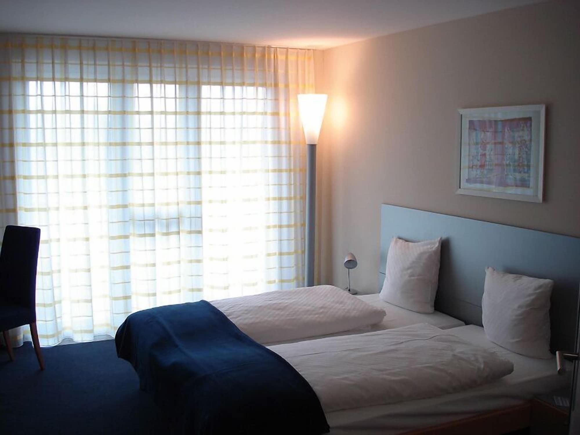 Aarau West Swiss Quality Hotel Oberentfelden Екстер'єр фото