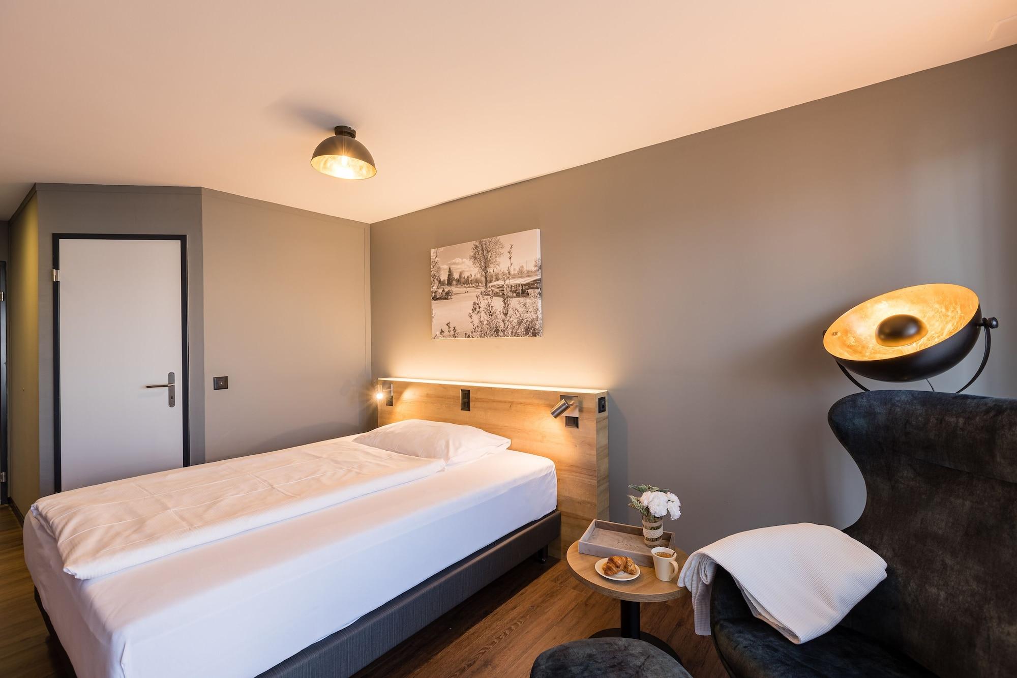 Aarau West Swiss Quality Hotel Oberentfelden Екстер'єр фото