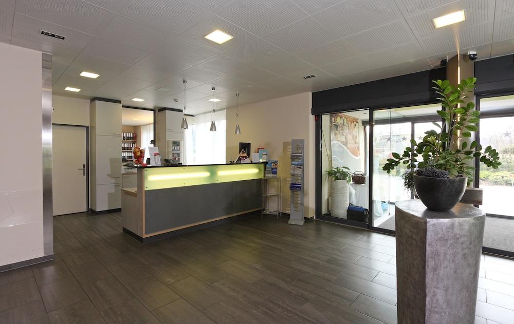 Aarau West Swiss Quality Hotel Oberentfelden Екстер'єр фото