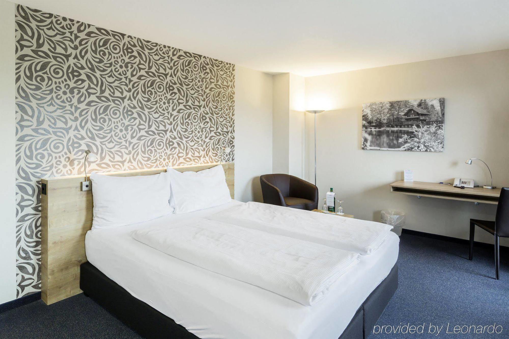 Aarau West Swiss Quality Hotel Oberentfelden Екстер'єр фото
