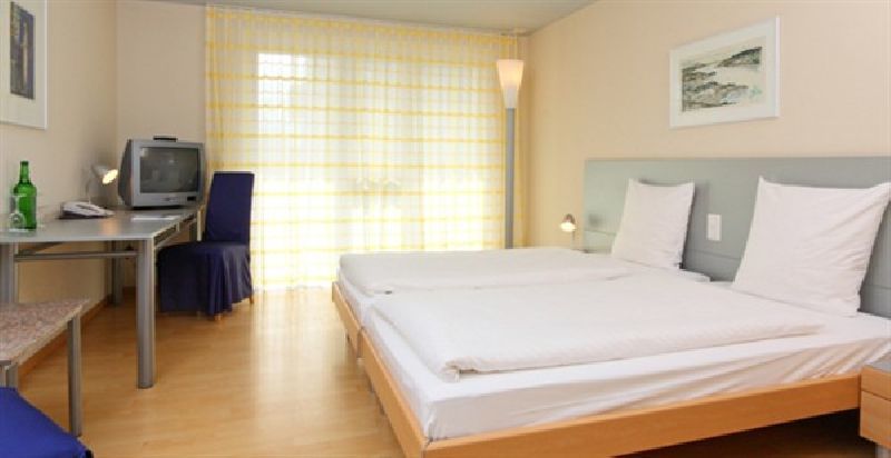 Aarau West Swiss Quality Hotel Oberentfelden Екстер'єр фото